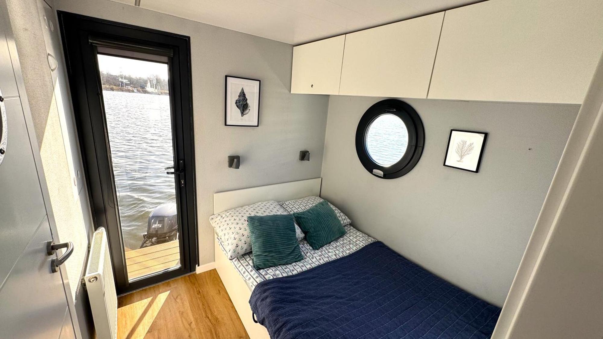Appartement Houseboat Water Boy Apartament Plywajacy Dom Na Wodzie Lodz à Wrocław Extérieur photo