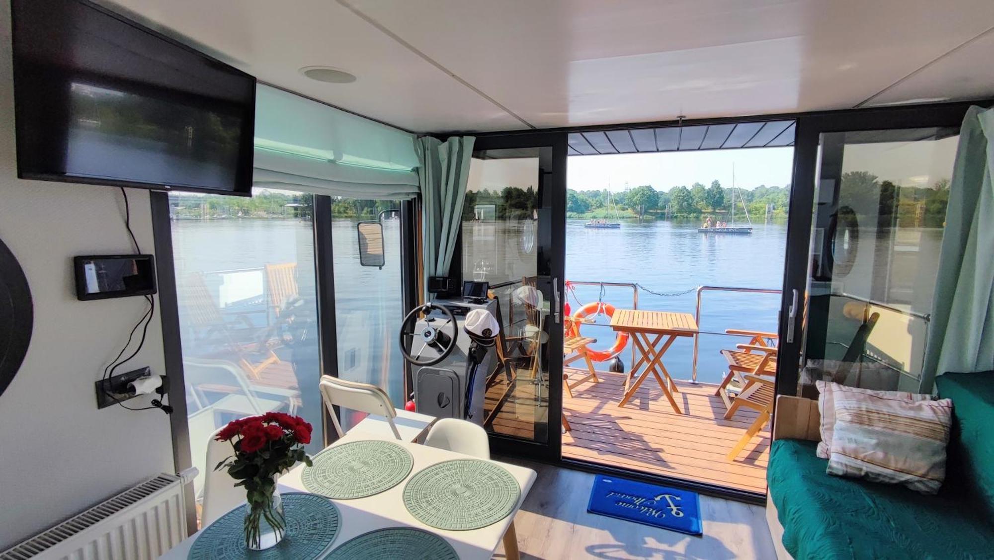 Appartement Houseboat Water Boy Apartament Plywajacy Dom Na Wodzie Lodz à Wrocław Extérieur photo